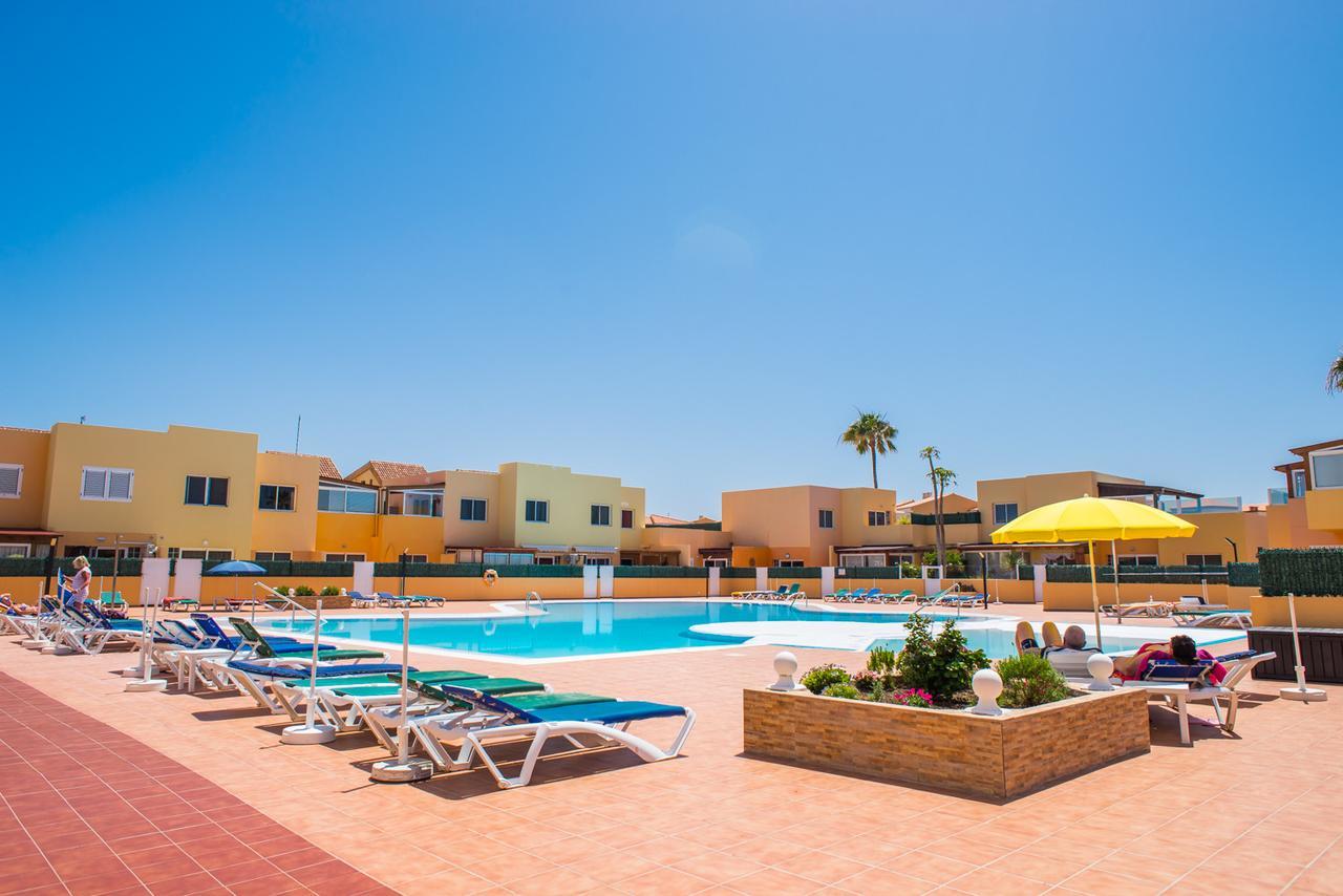 Delfines By Holidays Apartamento *